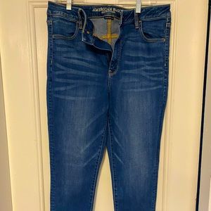 American Eagle Outfitters Super Hi-rise jeggings